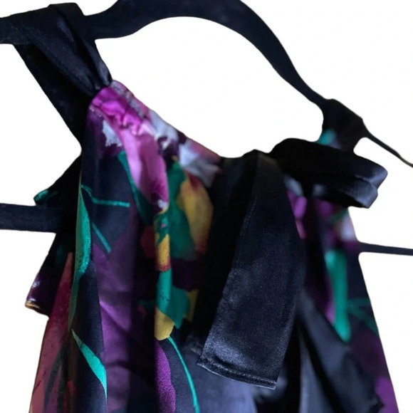 TAHARI Women's 100% Silk Halter Floral Top Size Small Tie Back Keyhole - Picture 7 of 10